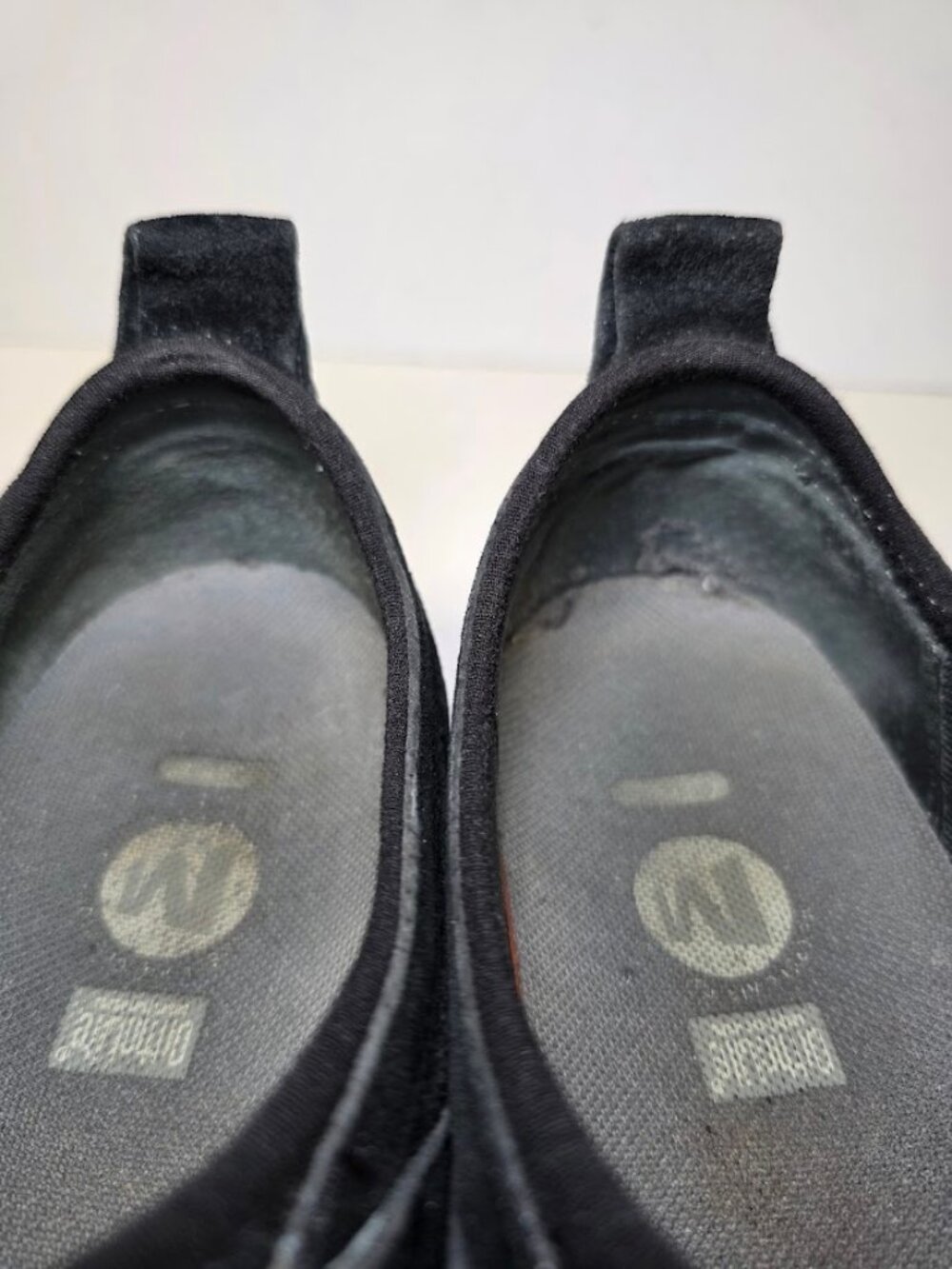 Merrell Circuit Mary Jane Black Print Suede Flats 9.5 - Picture 7 of 9